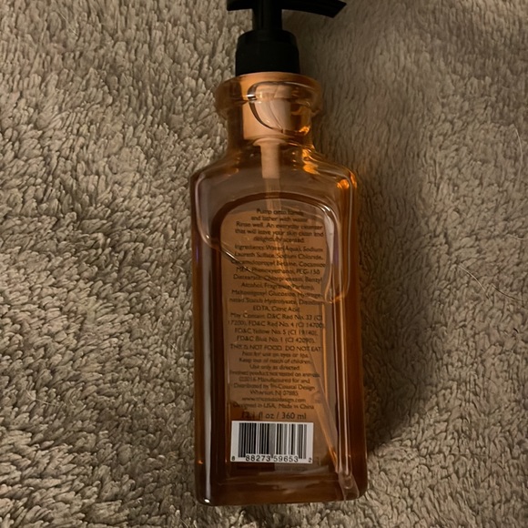 NIP Bath and Body works Peppermint swirl hand soap 12.1 fluid ounces - Picture 2 of 2